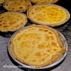 Tarte au Carré du Vinage, une authentique recette du Nord élaboré à partir d'un fromage au lait de vache des Hauts de France.