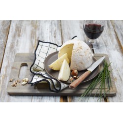 Le Petit Vinageois, fromage fermier au lait de vache fabriqué à la ferme du Vinage